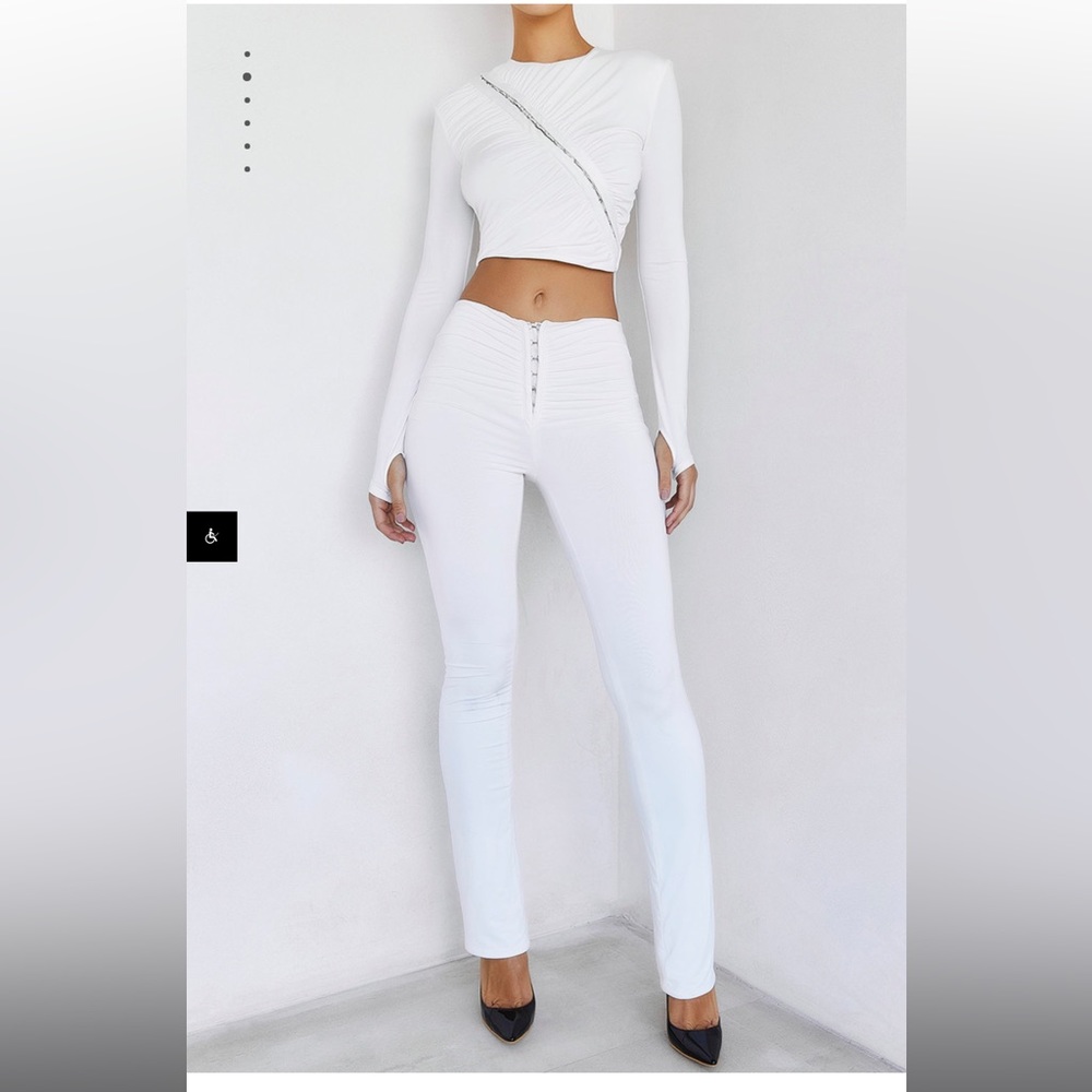 Mistress Rocks white set